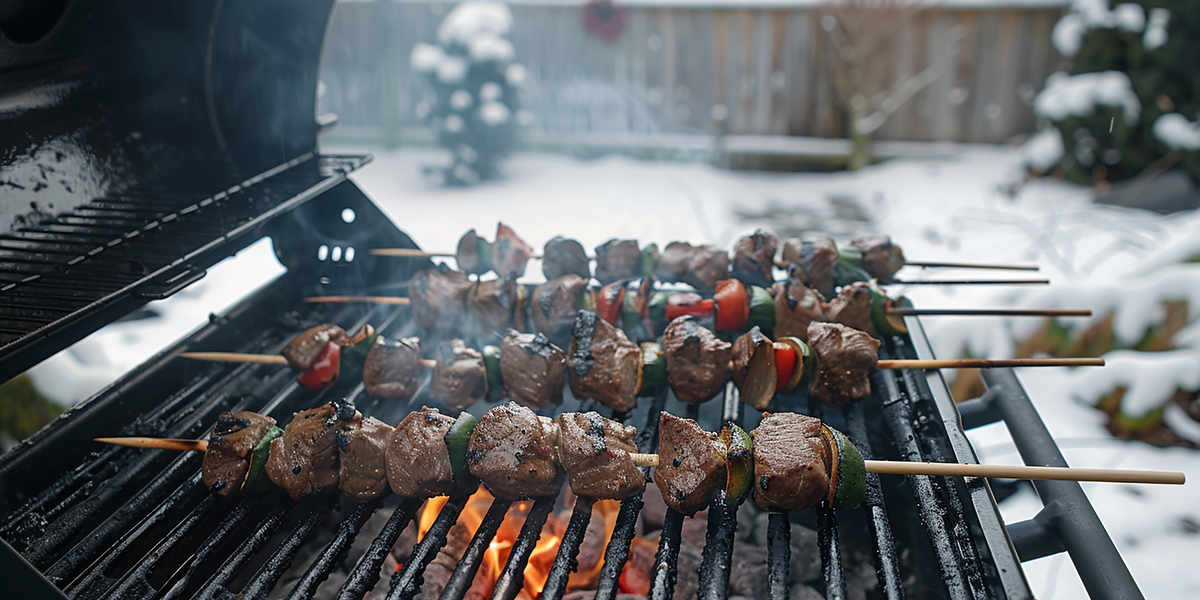 Приготовление шашлыка на морозе